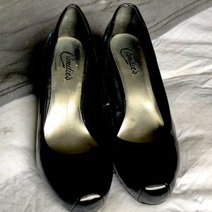 Women’s Patent Leather Pumps